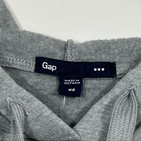 Gap Sweatshirt - Picture 2 of 3
